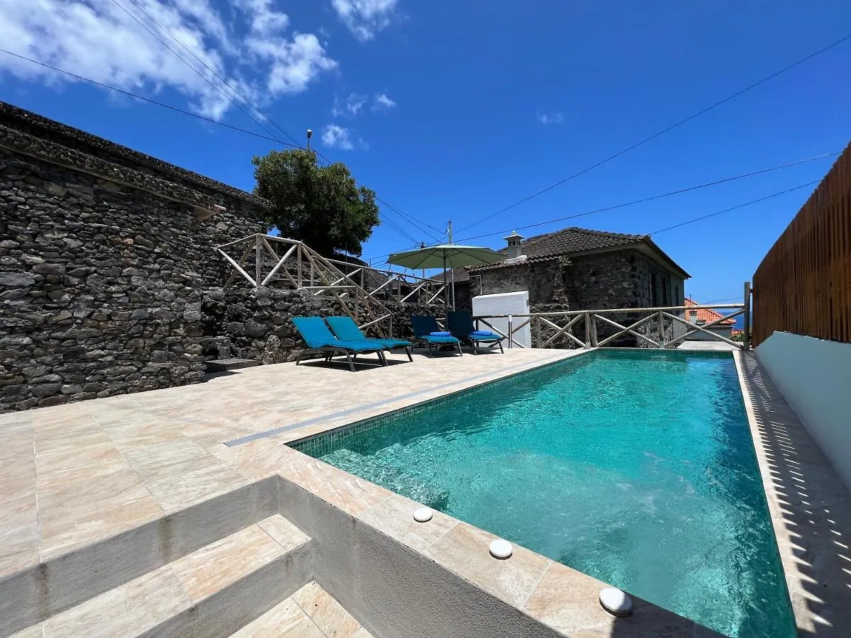 Gouveia Cottage Seixal  Vakantiehuis